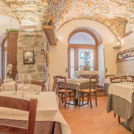 4 Pass Apartment Varenna